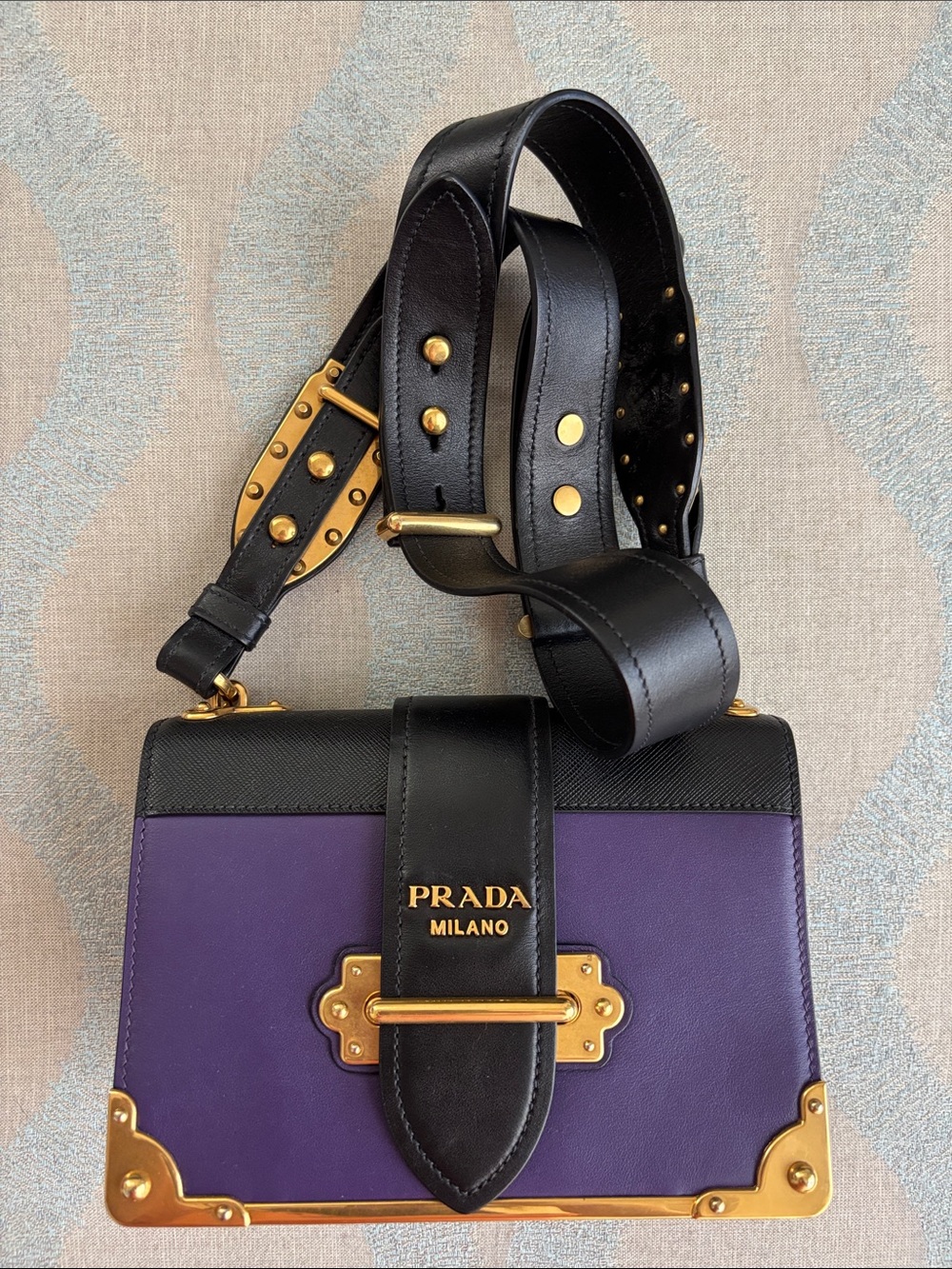 Prada Cahier